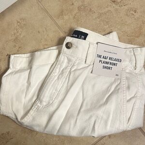 Abercrombie & Fitch Cream Relaxed Shorts